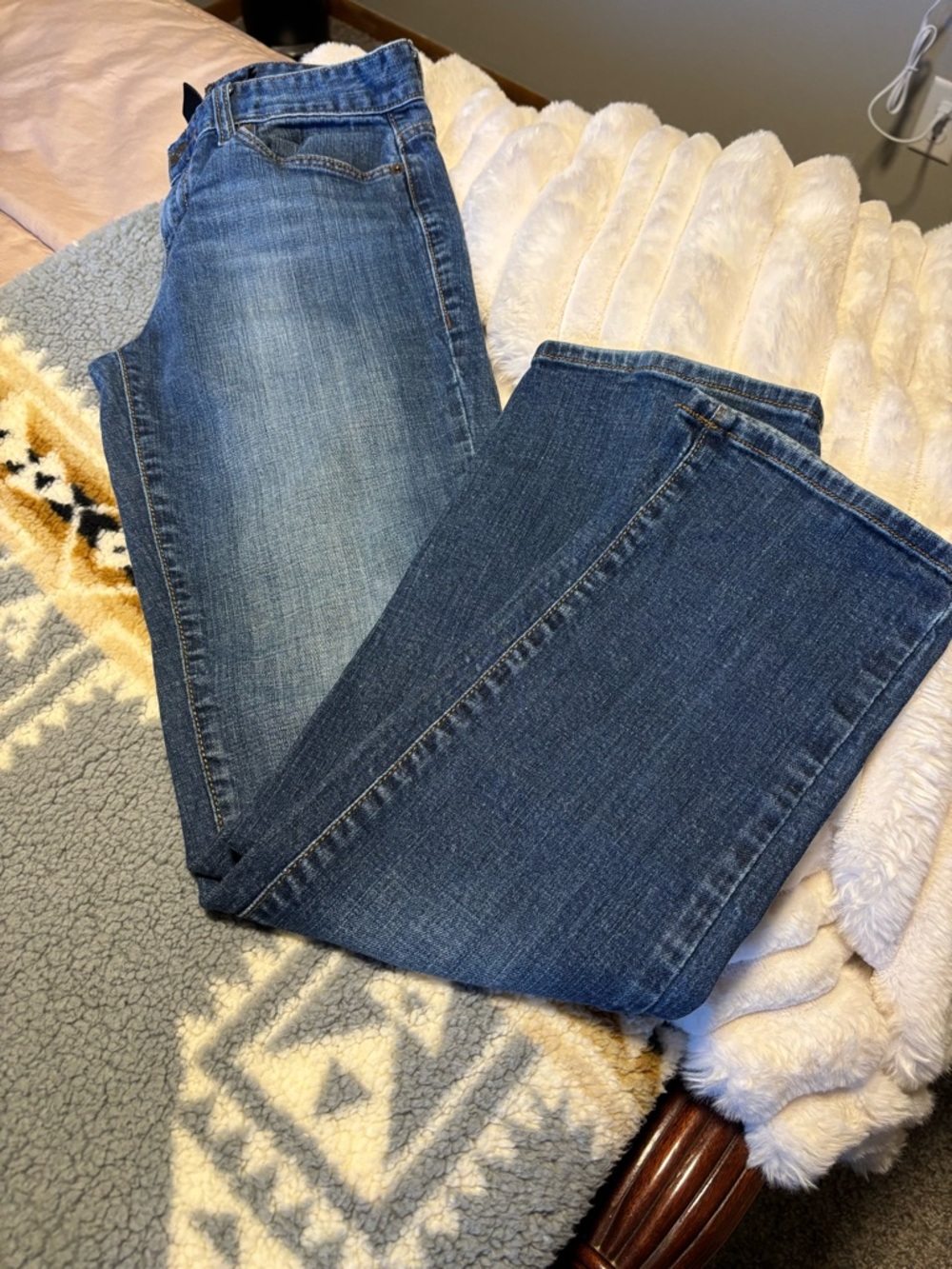 Calvin Klein Women's Blue Denim Jeans 27/4